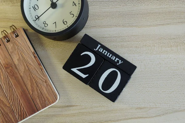 Calendario Cubo Con Despertador Diario Fondo Madera — Foto de Stock