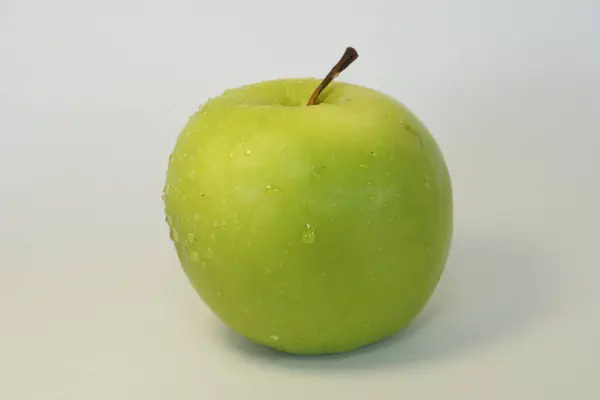 Close Green Apple White Background — Stock Photo, Image