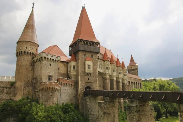Mittelalterliche Hunyad Oder Corvin Burg Hunedoara Stadt Siebenbürgen Region Rumänien lizenzfreie Stockbilder