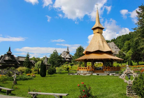 Barsana Ahşap Manastırı Maramures Romanya Barsana Manastırı Maramures Bölgesinin Ana Stok Fotoğraf