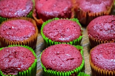 Bir dizi olarak sıralanmış kappelerin grubunun ayrıntılı kapatılması