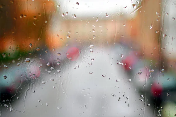 Esőcseppek Üvegen Esős Idő Homályos Városi Táj Ablakon Esőben — Stock Fotó