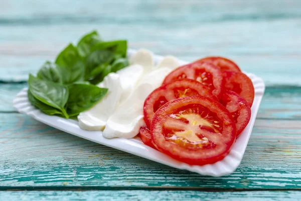 Deliciosa Salada Tradicional Italiana Caprese — Fotografia de Stock