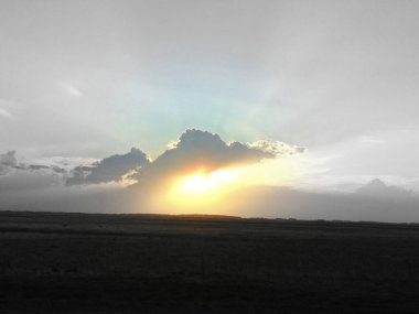 Kırsal bölgede yaz günbatımı