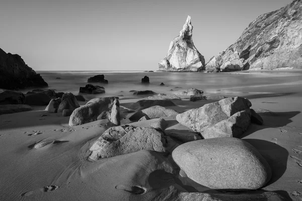 Costa rocosa del océano Atlántico — Foto de Stock