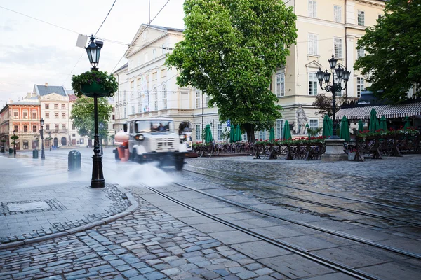 Lviv şehrin sokaklarında sabah — Stok fotoğraf