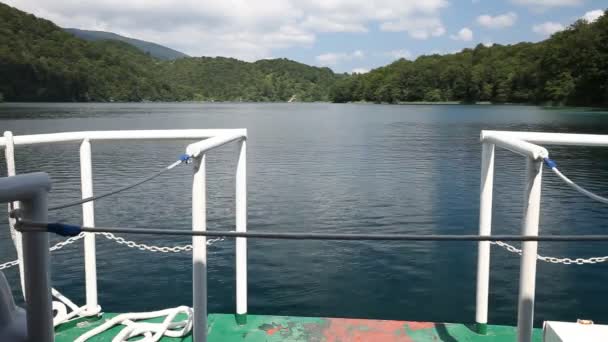 Rivière à voile. Vue depuis le bateau — Video