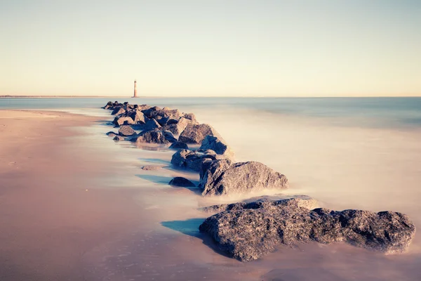 Morris Island vuurtoren op zonnige ochtend — Stockfoto