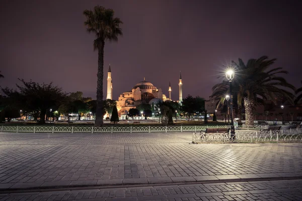 Iglesia, mezquita y museo de Santa Sofía en Estambul — Foto de Stock