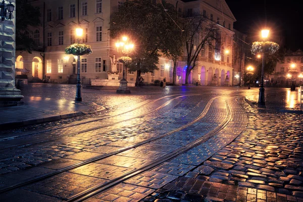 在晚上老欧洲城市 — 图库照片