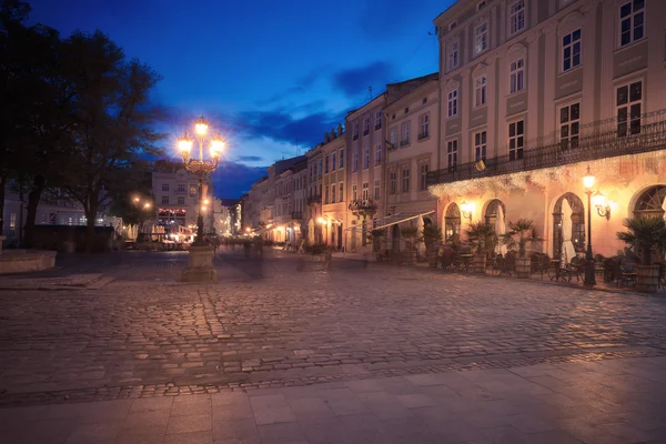 Stare miasto europejskie w nocy — Zdjęcie stockowe