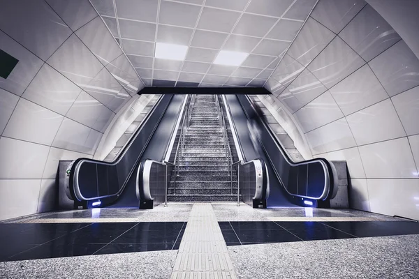 U-Bahn-Rolltreppe — Stockfoto