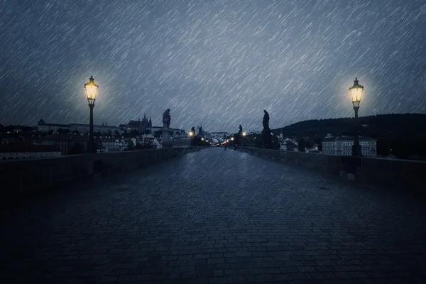 Charles Bridge at rainy night — Stock Photo, Image