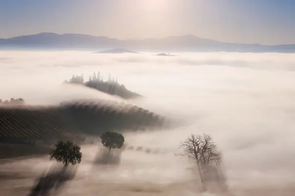 Alba sul paesaggio di campagna — Foto Stock