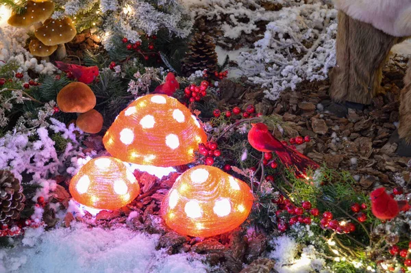 Decoração Natal Para Centro Comercial Bonito Amanita Cogumelos Com Luzes — Fotografia de Stock