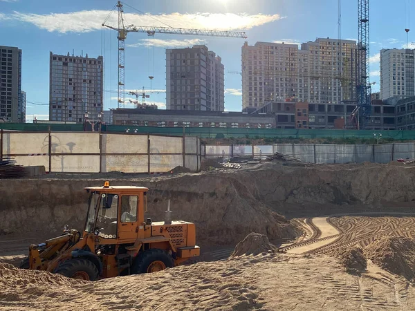 Torres Grúa Construyendo Nuevo Edificio Residencial Obras Construcción Construcción Gran — Foto de Stock