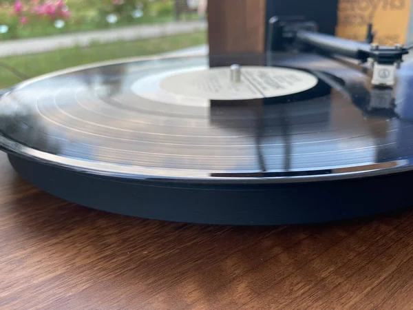 Hudební Krásný Hipster Gramofon Pro Staré Retro Starožitné Vinylové Desky — Stock fotografie