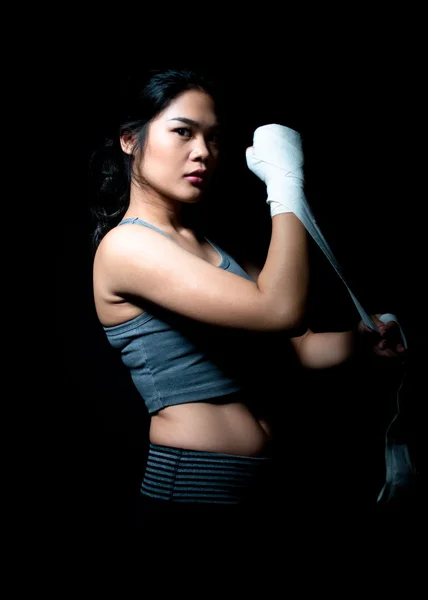 Asiatique femelle boxer — Photo