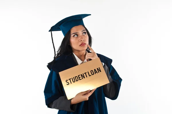Studentin verwirrt, wie sie ihren Studentenkredit bezahlen soll — Stockfoto