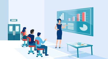 Bir iş kadını koçunun bir seminerde ya da konferansta çalışanlara dosya ve mali raporlar sunması..