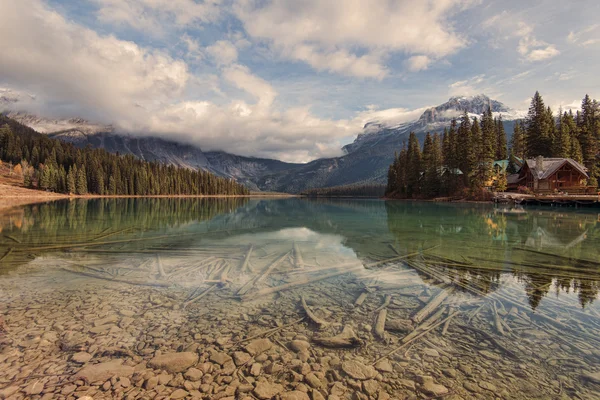 Emerald Lake Refleksioner - Stock-foto