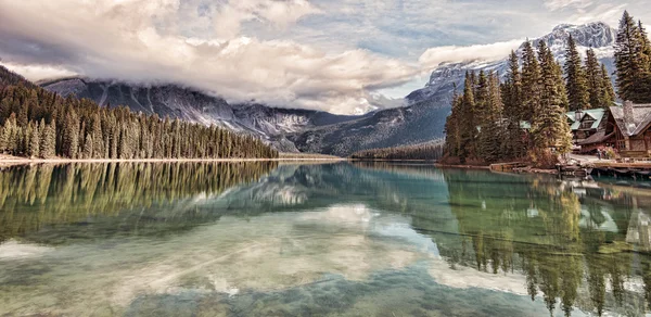Emerald Lake reflecties — Stockfoto