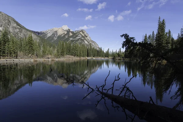 Mount Lorrette vijver — Stockfoto