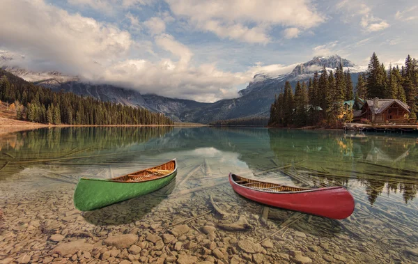 Emerald Lake Refleksioner - Stock-foto