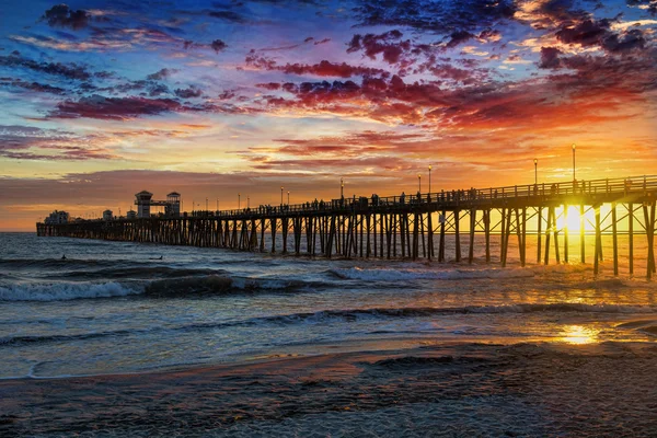 El muelle de madera en Oceanside — Foto de Stock