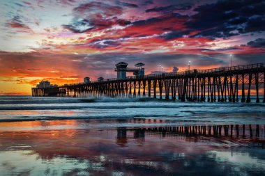 Oceanside Pier gün batımında