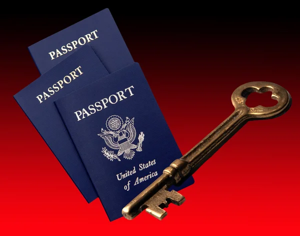 American passports and key — Stock Photo, Image