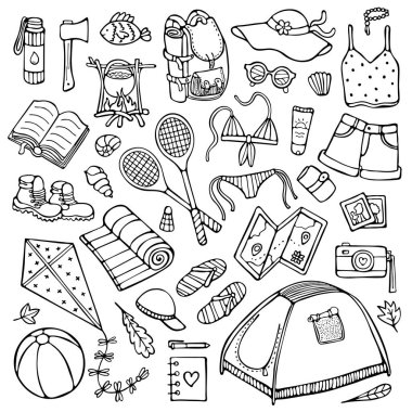 Doodle yaz kampı elementleri beyaza izole edilmiş.