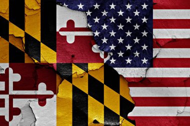 Kırık duvarlarda Maryland ve ABD bayrakları