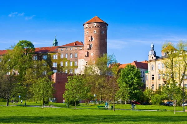 Κάστρο Wawel ηλιόλουστη ημέρα στην Κρακοβία, Πολωνία — Φωτογραφία Αρχείου