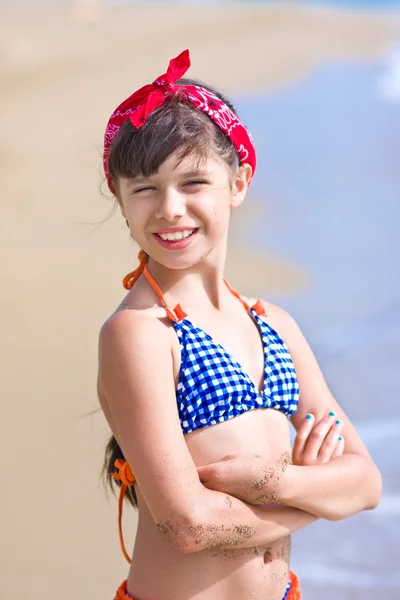 Girl on the beach — Stock Photo, Image