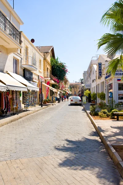 FAMAGUSTA,NOTHERN CYPRUS - AUGUST, 28: Street souvenir shops on August, 28, 2013 in Famagusta,Turkish Republic. In August 1974 city was occupied by Turkish troops — Stock Photo, Image