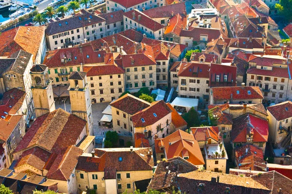 View of old town on sunset. Red tiled roofs in Kotor — Stock Photo, Image