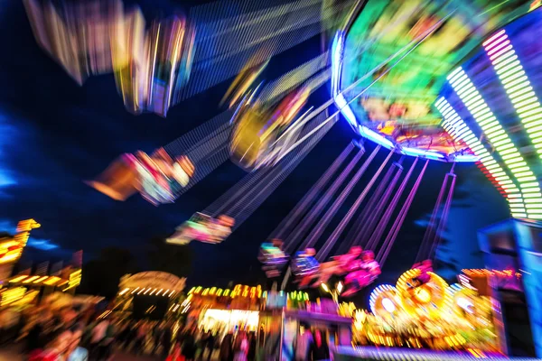 Traditional chain carousel at night — Stock Photo, Image