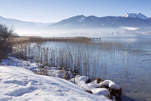 Télen a Tegernsee-tó, Bajorország, Németország — Stock Fotó