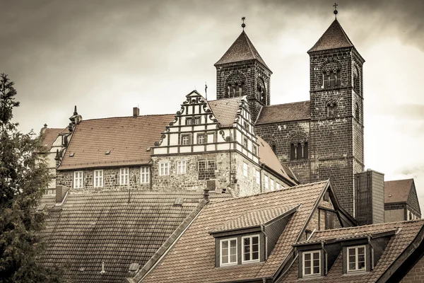 Tarihi "Stiftskirche" kilisenin Quedlinburg, Almanya — Stok fotoğraf