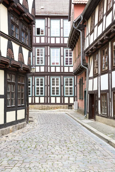 Casas de entramado de madera en la ciudad de Quedlinburg, Alemania —  Fotos de Stock