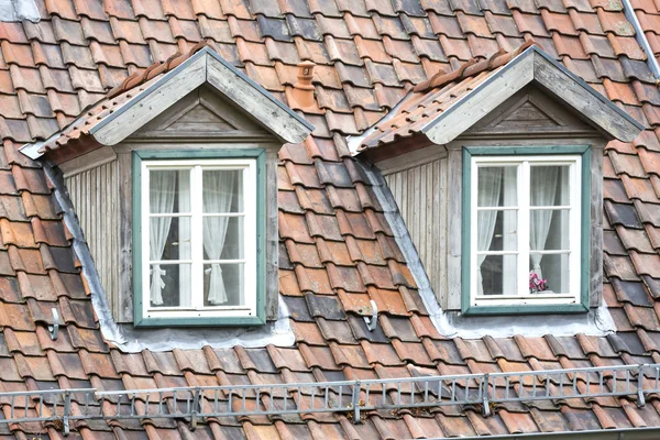 在奎德林堡小镇，德国的半木结构住宅的屋顶 — 图库照片