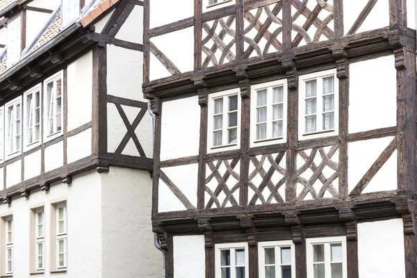 Dom zbudowany z muru pruskiego w mieście Quedlinburg, Niemcy — Zdjęcie stockowe