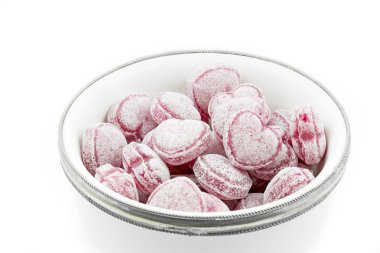 Kalp şeklinde şeker küçük bir kase