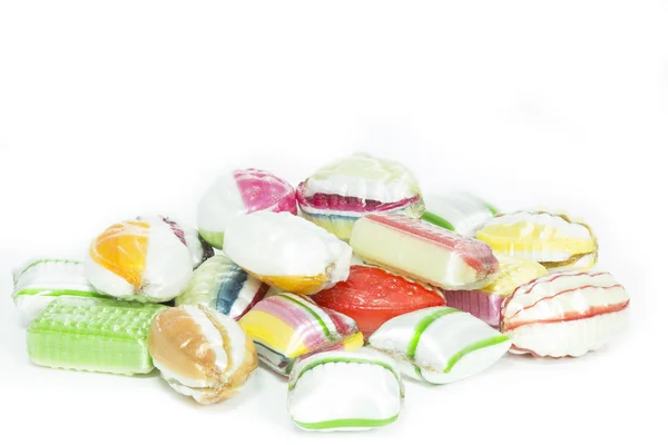Auswahl an Bonbons isoliert auf weiß — Stockfoto