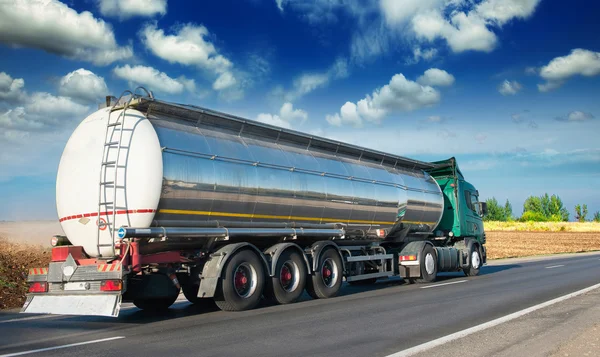 Brandstof tankers — Stockfoto