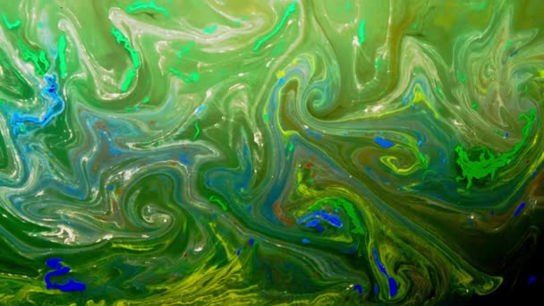 Vue du dessus de la peinture colorée mixte abstraite se déplace lentement sur l'eau Séquence Vidéo Libre De Droits