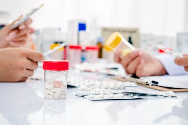 Loja farmacêutica — Fotografia de Stock