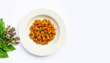 Sarı köri soslu tavuk. Tayland yemeği.