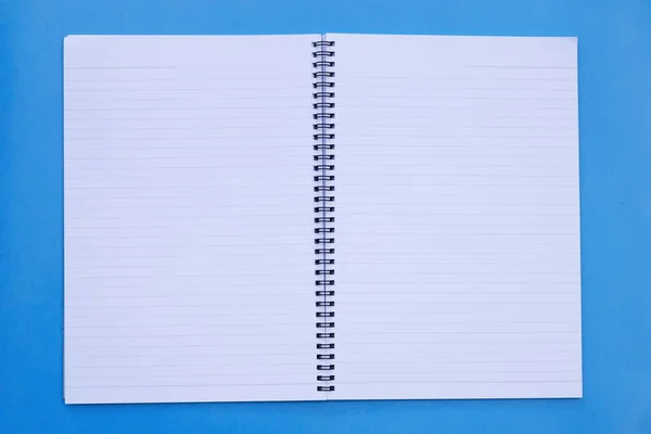 Abra Cuaderno Sobre Fondo Azul Vista Superior — Foto de Stock